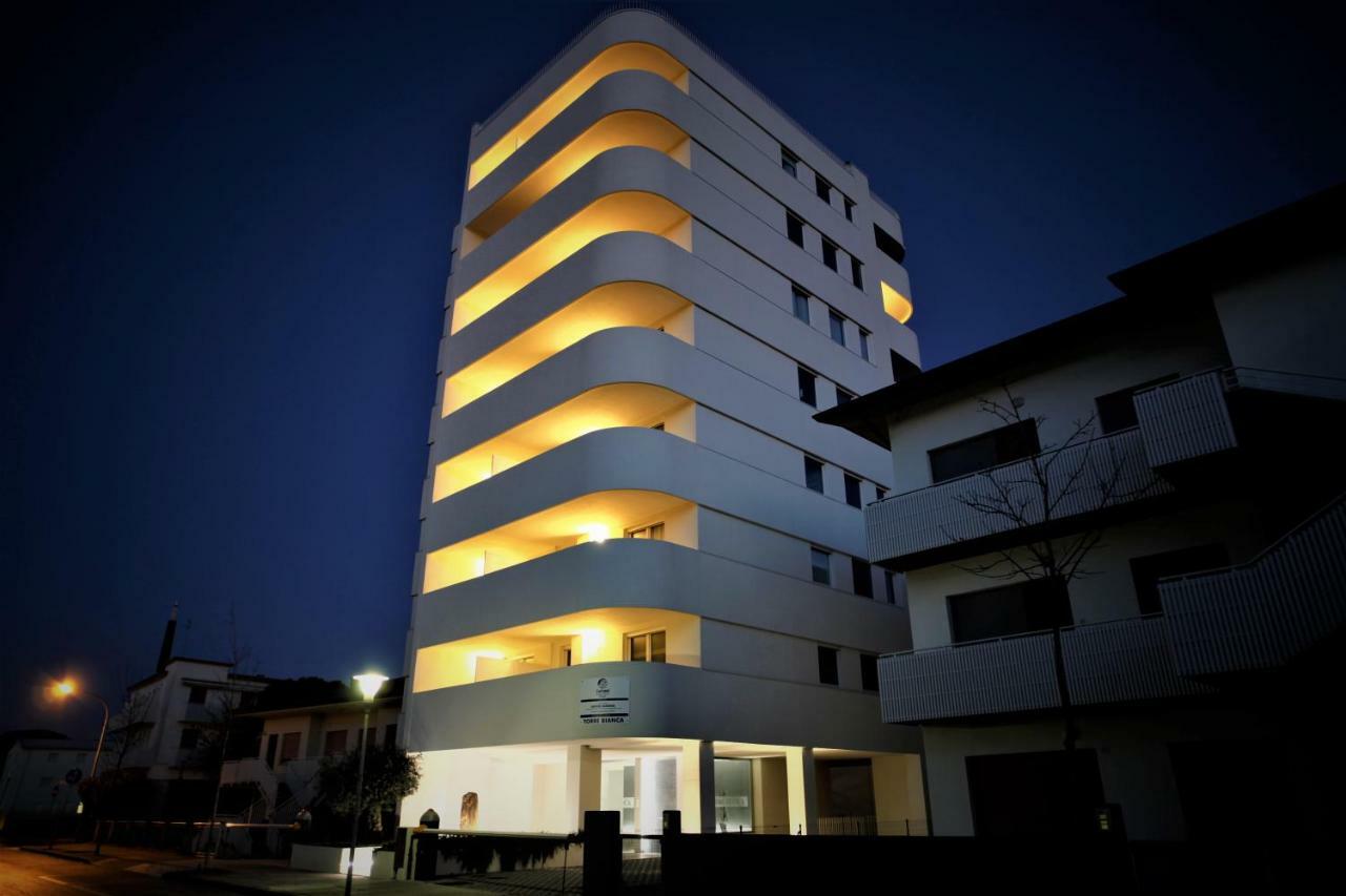 ליגננו סביאדורו Appartamenti Torre Bianca מראה חיצוני תמונה